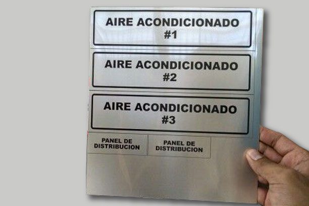 Placas de Aluminio rotograbadas hasta 5 colores y letras en 3D